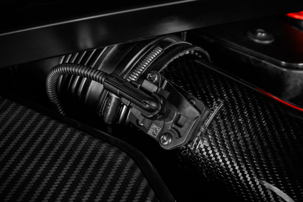 eventuri-carbon-ansaugsystem-fuer-bmw-f40-m135i-f44-m235i-12_39907_2048x1365