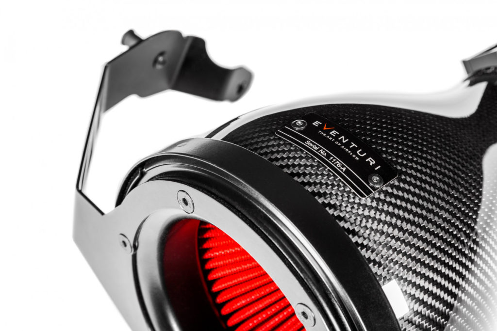 eventuri-carbon-ansaugsystem-fuer-bmw-f40-m135i-f44-m235i-9_39901_2048x1365
